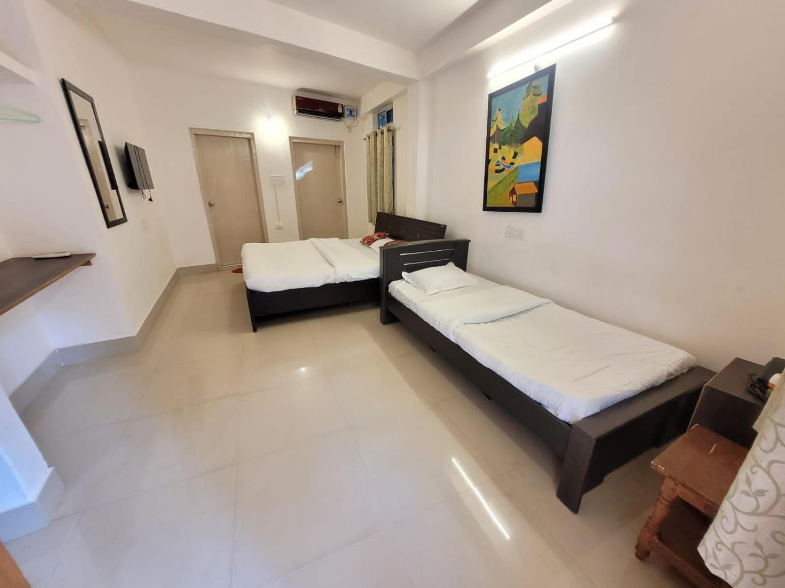 Hilltop Lodge Guwahati Quarto foto